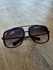 Dita Mach one matte black gold