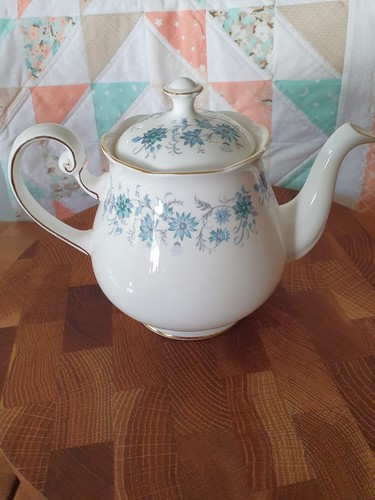 Colclough bone china teapot - bone,