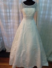 Wedding dress size 8 ivory