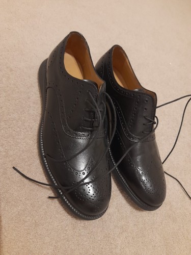 Jones bootmakers lawrence - jones,