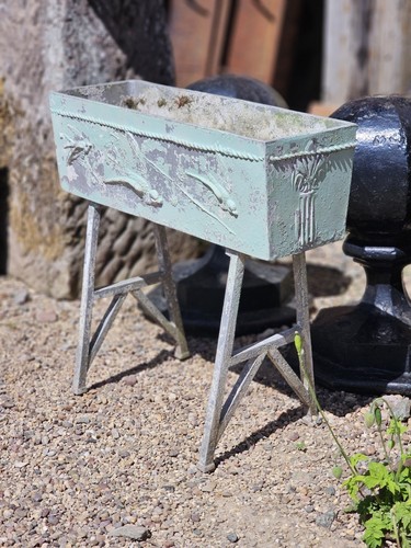 Original art deco cast - deco, alloy