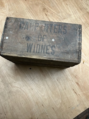Vintage wooden crate - vintage,