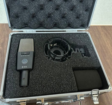 AKG Mult-Pattern Condenser Microphone C414 XLS