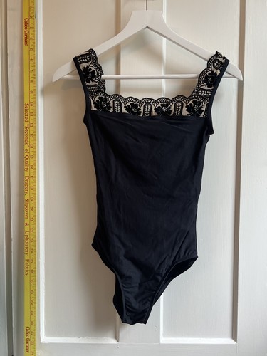 Wear moi leotard - wear,