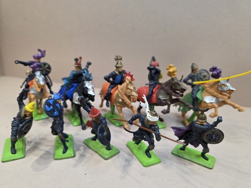 Britains knights saracens - knights, /