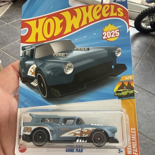 Hot wheels gone mad - hot, new