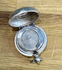 Pretty Silver Sovereign Case