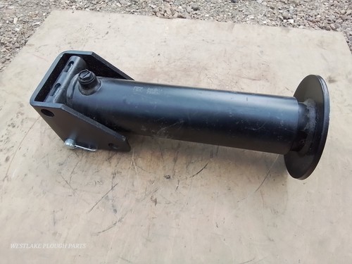 Tractor implement hydraulic - tractor,