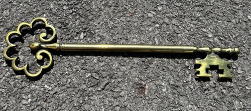 Brass skeleton key 45cm - brass,