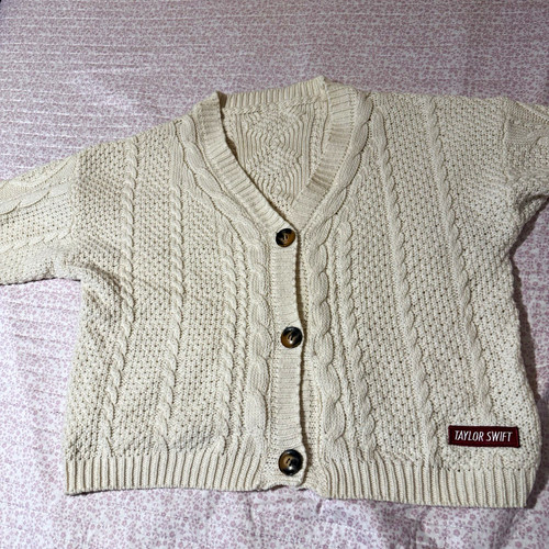 Taylor swift beige cable knit - taylor, cable-knit