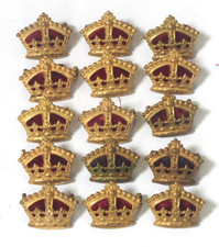 15 WW2 British Officers Insignia Crown Pips Rank Badges Red fabric & gilt metal