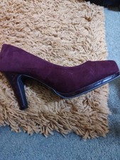 Maroon Court Shoe 5