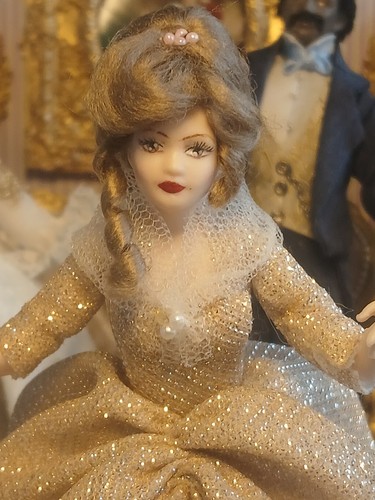 Porcelin dolls house doll - porcelin,