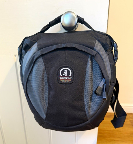 Tamrac black grey camera - tamrac,