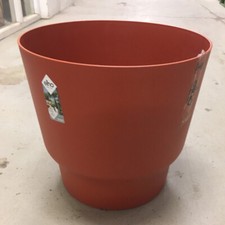 Elho Greenville Round 47cm Pot Plastic Outdoor Plant Pot Brique No BASE - DAMAGE