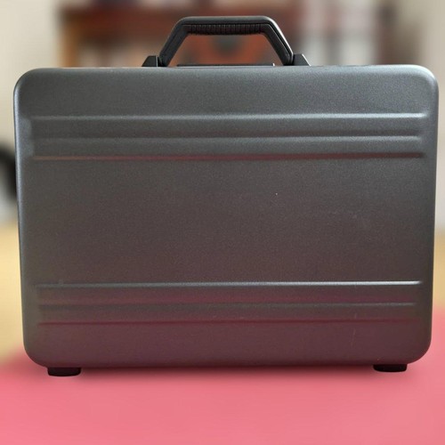 Zero halliburton business - zero, bag