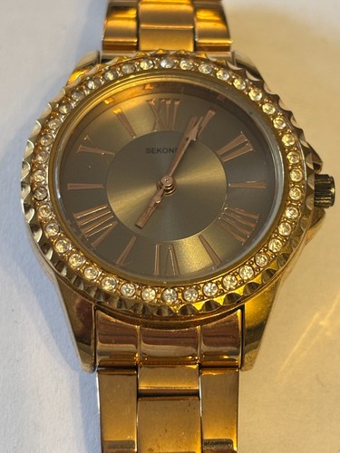Sekonda round gold jewelled