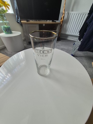 Becks vier pint - vier, glass