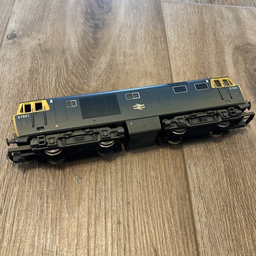 Hornby r2423 class - r2423,