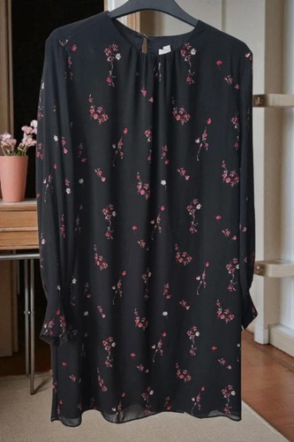 Black floral long sleeve - floral,