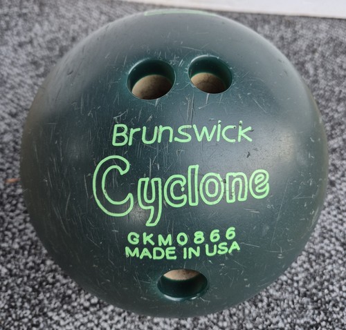 Brunswick cyclone bowling ball - brunswick,