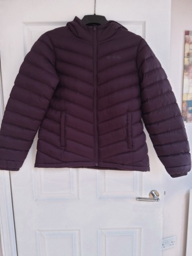 Mountain warehouse seasons - warehouse,