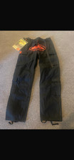 Cortiez Guerilliza Cargos