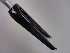 Dynamic carbon track - ,