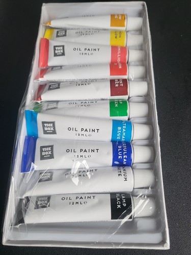 Assorted colour oil - assorted,