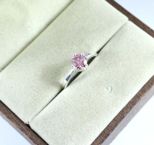 Pink diamond solitaire - 1.26,