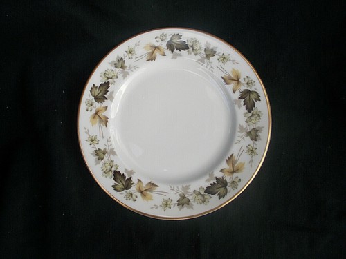 Royal doulton larchmont side - ,