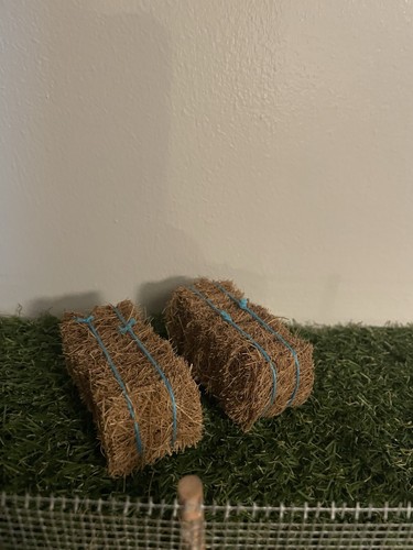 Scale square bales - 1:32,