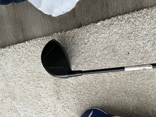 golf club driver great condition, hardly used, small blemish.