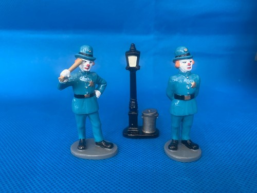 Circus clown policeman - clown,