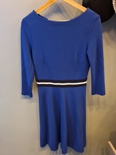Hobbs Navy Knee Length Dress.  Great Condition. Comfortable & Flattering