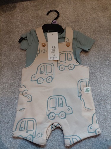 Boys months bundle - months,