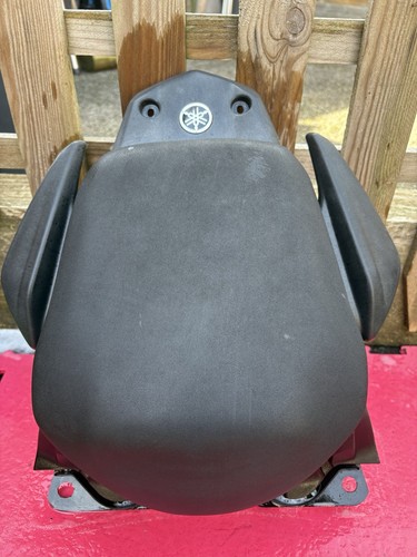 Yamaha aerox rear seat - aerox,
