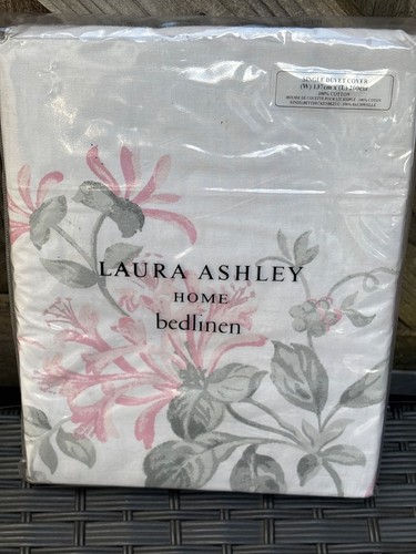 New laura ashley - laura,