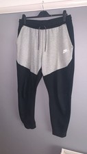 Nike Tech Fleece Black and