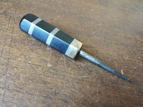 Small vintage leatherworkers - vintage,