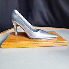 Attractive Silver Chrome Metal