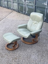 Beautiful Large Vintage Ekornes Stressless Recliner Chair And Footstool