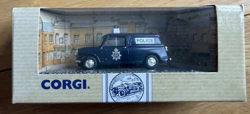 Corgi police mini - mini, van