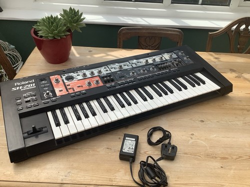 Roland 201 analogue - analogue, /