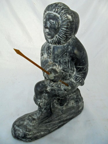 Inuit figure eskimo - inuit,