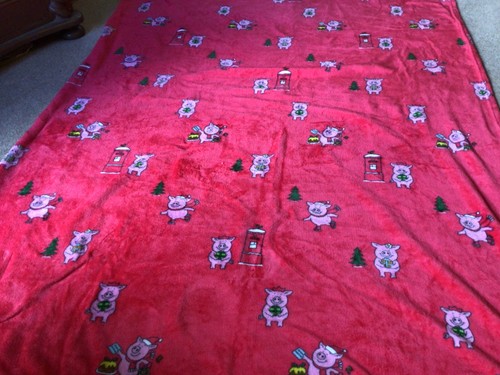 Percy pig red christmas - &,