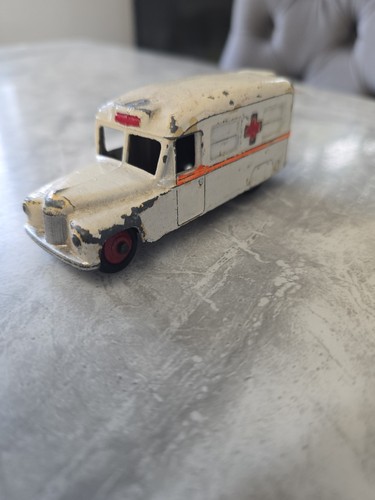 Dinky toys daimler - dinky,