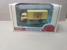 Efe 22904 Goldenlay Bedford TK Box Van Short