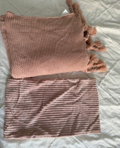 Knitted pink blanket - knitted, /