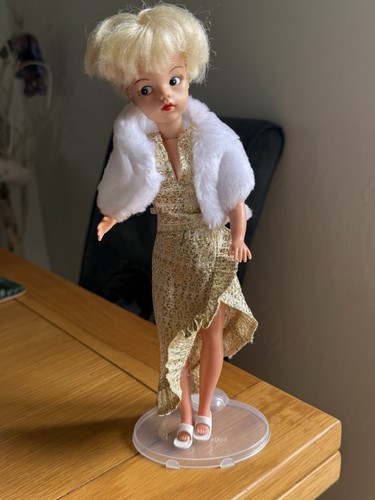 Pedigree marilyn sindy doll - marilyn,